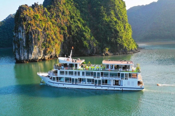 Ha Long - Lan Ha  Bay Sapphire